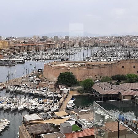Appartement Duplex vieux port - mesures sanitaires supplémentaires à Marseille Extérieur photo