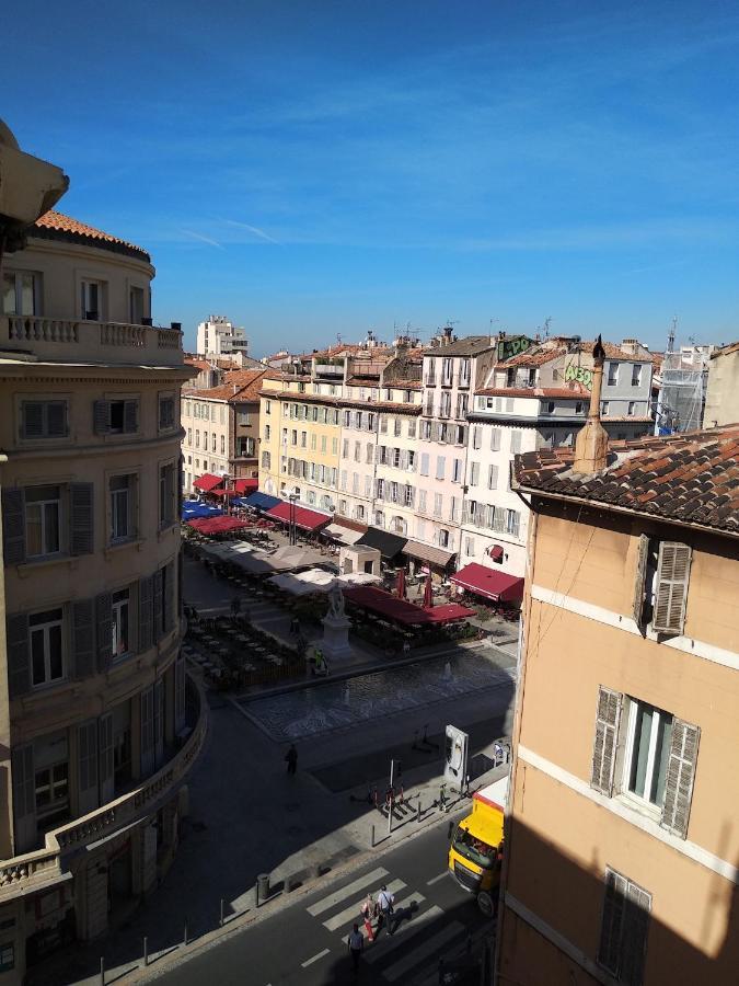 Appartement Duplex vieux port - mesures sanitaires supplémentaires à Marseille Extérieur photo